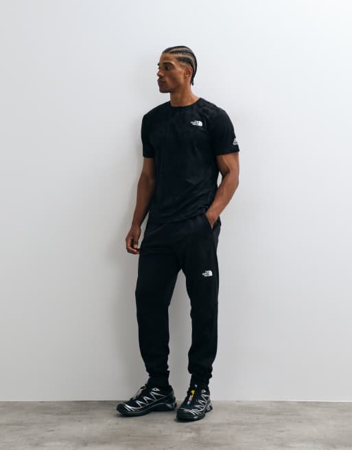 The North Face Mountain Athletics 2.0 T-shirt i sort, 3 af 5