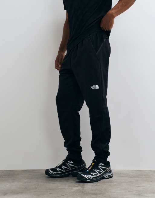 The North Face Mountain Athletics fleece pant 2.0 in black, 3 of 5