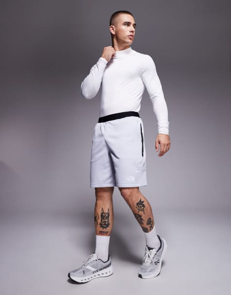 The North Face – Mountain Athletics – Grå fleece-shorts i techstil - view 1