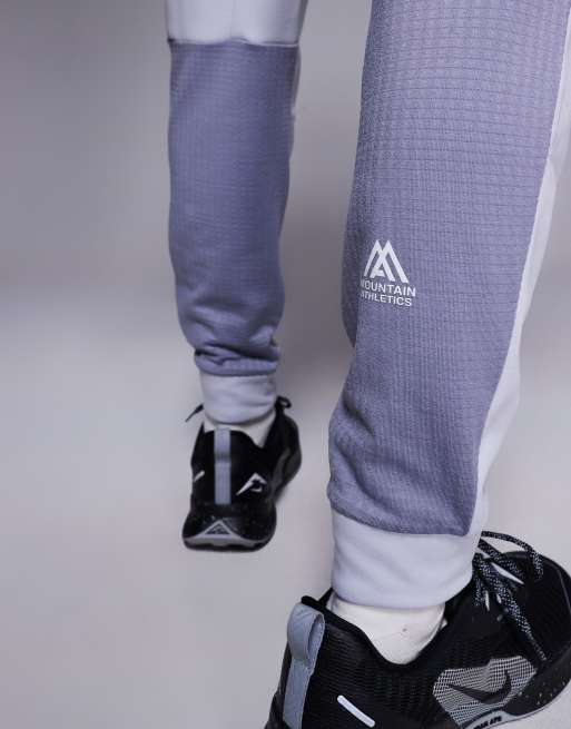 The North Face - Mountain Athletics - Tech fleece joggingbroek in grijs, 5 van 5
