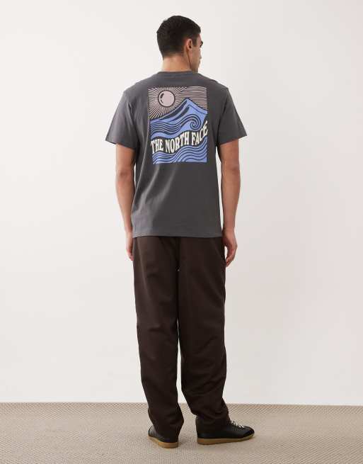 The North Face Mountain Escape back graphic T-shirt in black, 2 of 5