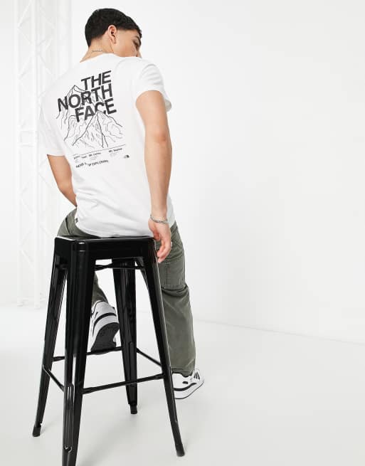 The North Face Mountain Outline t-shirt in white Exclusive at ASOS, ASOS