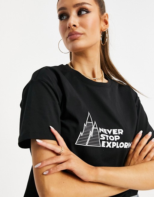 The North Face – MTN – Czarny krÓtki T-shirt, tylko w ASOS GDIH
