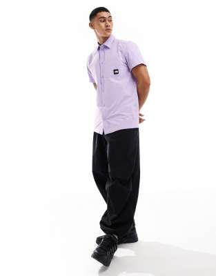 The North Face Murray short sleeve logo pocket shirt in lilac-Purple