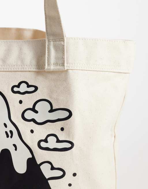 The North Face Natural High Society graphic tote in white, 3 of 4
