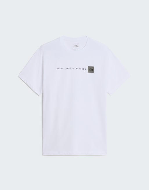 The North Face Never stop exploring Grafik-T-Shirt in normaler Passform in TNF White/TNF Black, 3 von 4