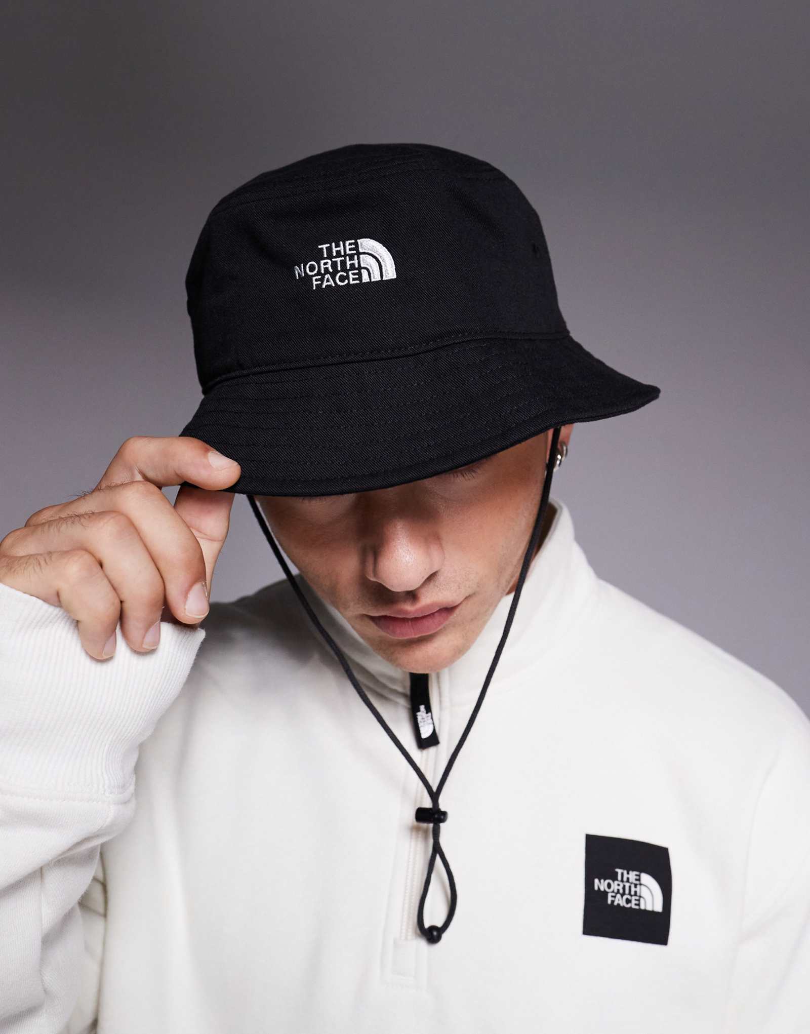 Черная широкополая шляпа North Face Norm