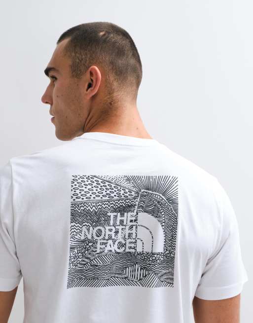 The North Face NSE Celebration graphic T-shirt in wit, 4 van 5