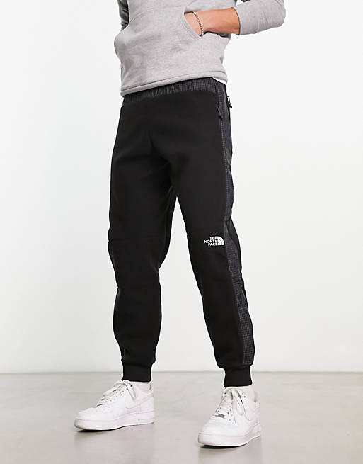 The North Face NSE Convin microfleece joggers in black | ASOS