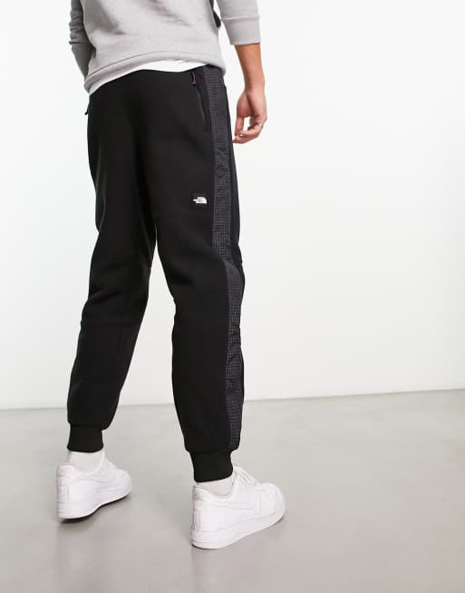 The North Face NSE Convin microfleece joggers in black