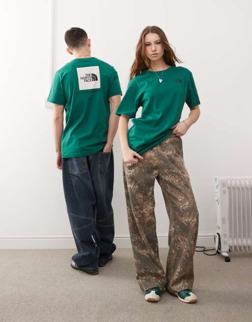 The North Face – NSE – Grön t-shirt med boxigt tryck baktill, 4 av 4