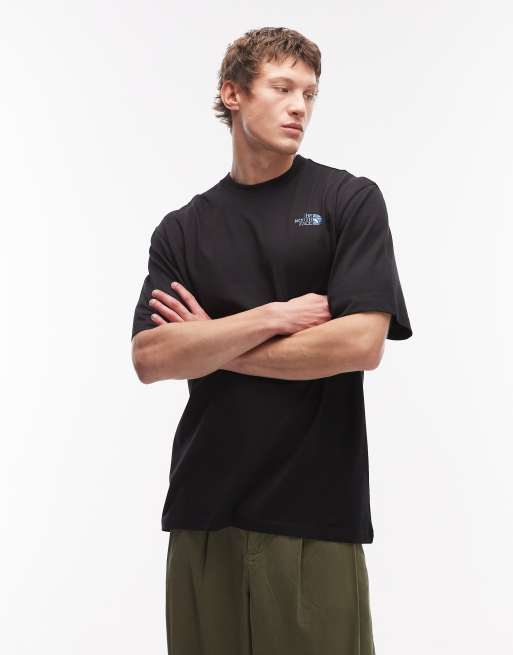 The North Face - NSE Liquid Box - Sort oversized T-shirt med print på ryggen, 3 af 5