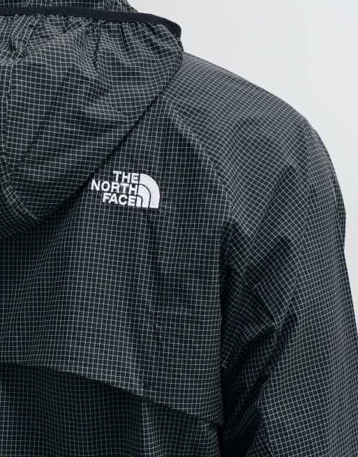 The North Face NSE windjack in zwart, 5 van 5