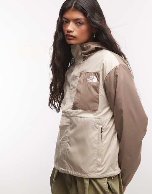 The North Face Nuketo vindjakke i brun og taupe, 4 af 4