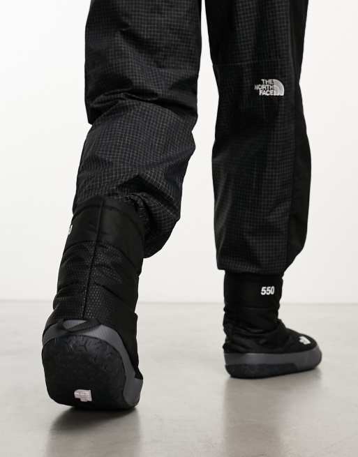 The North Face – Nuptse Apres – Mit Daunen isolierte Stiefel in Schwarz und Grau, 4 von 4