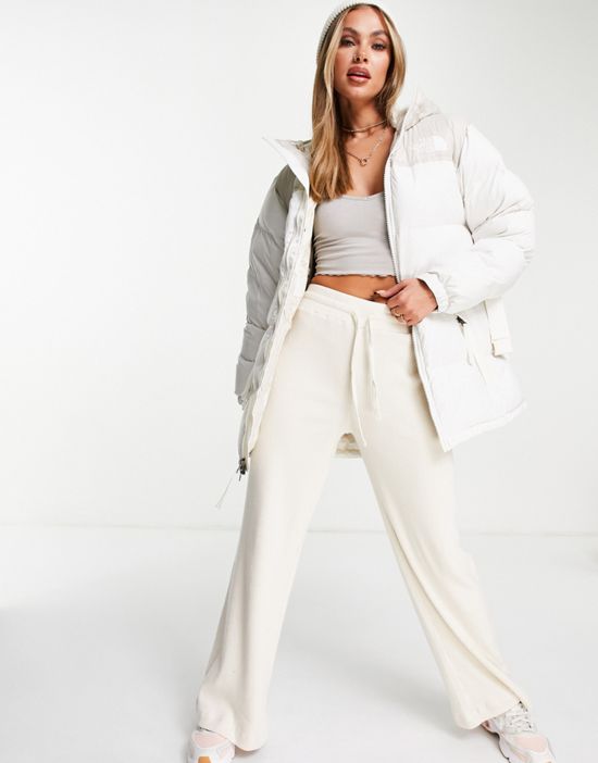 https://images.asos-media.com/products/the-north-face-nuptse-belted-mid-puffer-jacket-in-white/24268872-1-white?$n_550w$&wid=550&fit=constrain