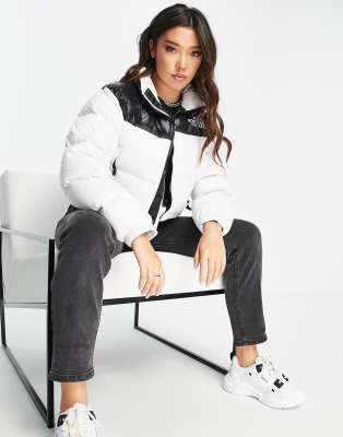 nuptse cropped puffer