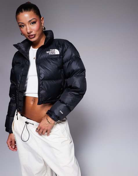 The North Face – Nuptse – Kurz geschnittene Daunen-Pufferjacke in Schwarz - view 1