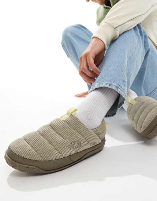 The North Face - Nuptse - Scarpe in velluto a coste grigie