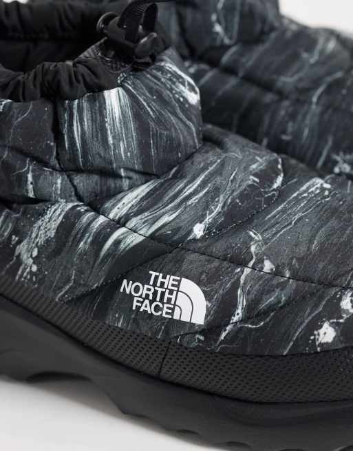 The North Face Nuptse Traction Chukka boot in black print, 4 of 5