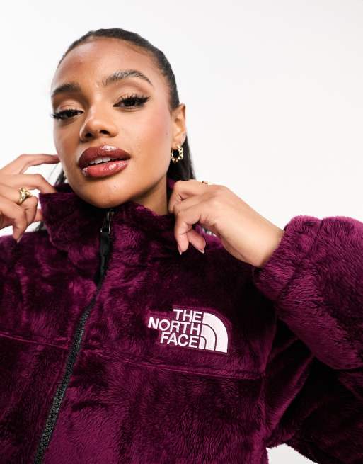The North Face – Nuptse Versa – Lila pufferjacka i dunimitation, 2 av 4