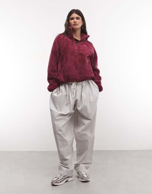 The North Face Osito Evolve 1/2 zip fleece jacket in burgundy, 3 of 4