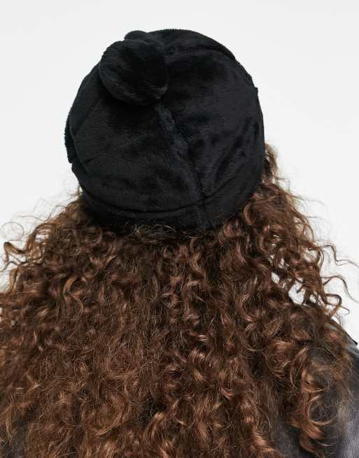 This All-In-One 'Winter Trapper Hat' Features A Mask, Scarf And Sunglasses