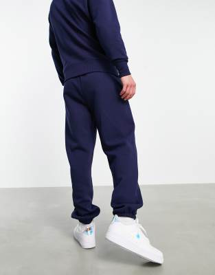 navy north face joggers