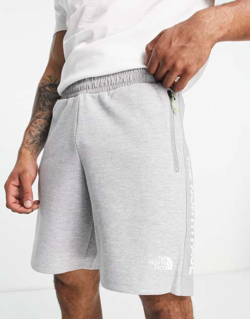 The North Face - Pantaloncini tecnici grigio chiaro - In esclusiva per ASOS
