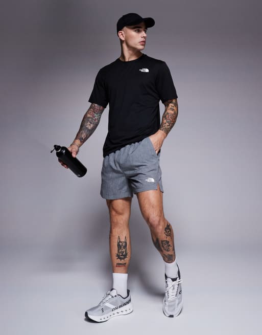 The North Face - Pantalones cortos de 5" grises con logo 24/7, 2 de 5
