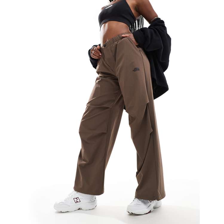 The North Face Pantaloni larghi marroni con dettaglio