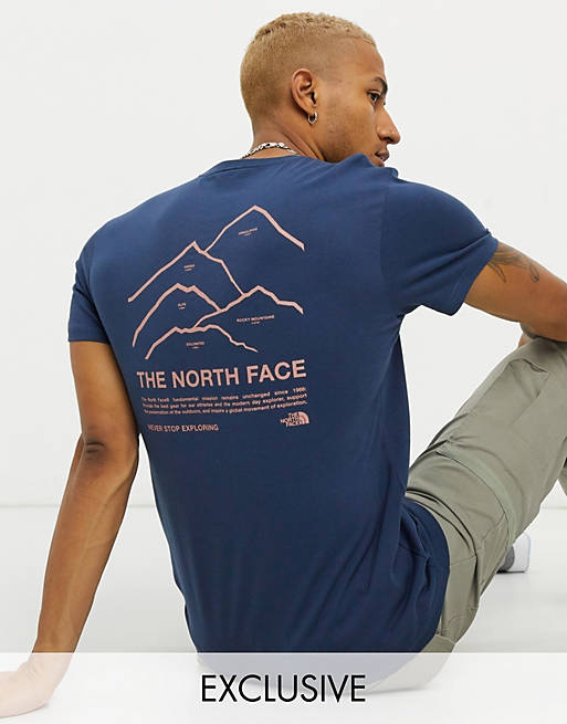 Sow dreng salvie The North Face - Peaks - Blå t-shirt - kun hos ASOS | ASOS