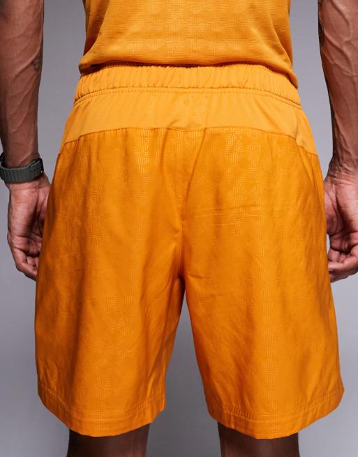 The North Face – Pentadome 24/7 – Shorts in Orange mit Präge-Effekt und Logo , 4 von 5