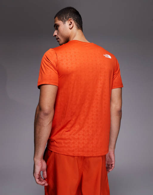 The North Face – Pentadome 24/7 – T-Shirt in Rot mit Präge-Effekt und Logo, 3 von 5