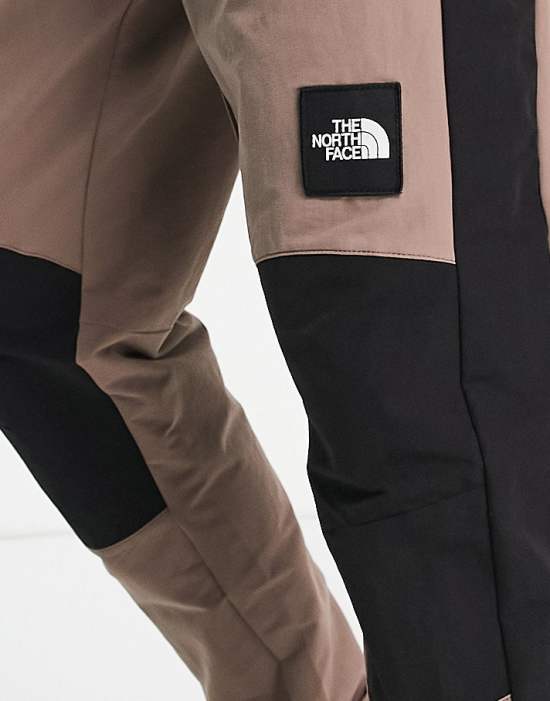 https://images.asos-media.com/products/the-north-face-phlego-dryvent-woven-track-sweatpants-in-taupe/203204264-3?$n_550w$&wid=550&fit=constrain