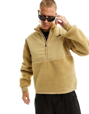 The North Face The North Face Platte High Pile heavyweight 1/4 zip fleece in stone-Neutral