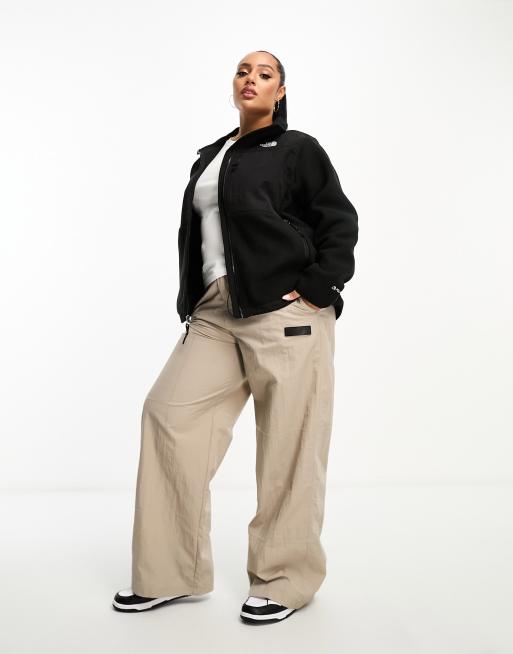 Denali khaki hot sale pants