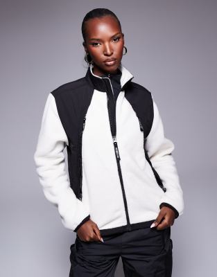 The North Face Polar Sun heavyweight fleece jacket in off white 72.00 Grazia