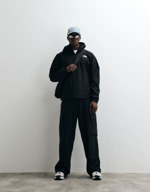The North Face Quest jacket in black