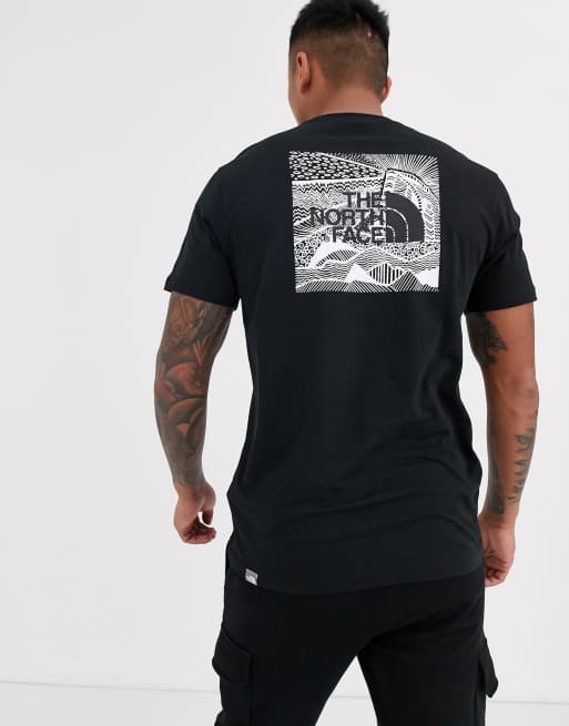 The North Face Red Box Celebration – Czerwony T-shirt