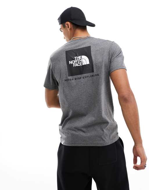 The North Face - Red Box - T-shirt met print op de achterkant in grijs