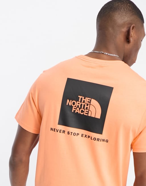 The North Face - Red Box - T-shirt met print op de achterkant in oranje