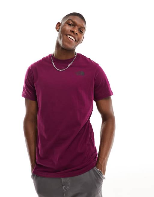 The North Face – Red Box – Vinröd t-shirt med tryck baktill, 3 av 4