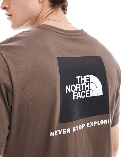 The North Face – Redbox – Brun t-shirt med tryck baktill, 4 av 4