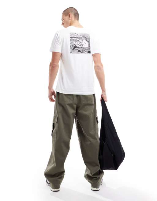 The North Face – Redbox Celebration – Biały T-shirt z napisem na plecach