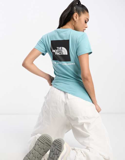 The North Face – Redbox – T-Shirt in Blau mit Print hinten