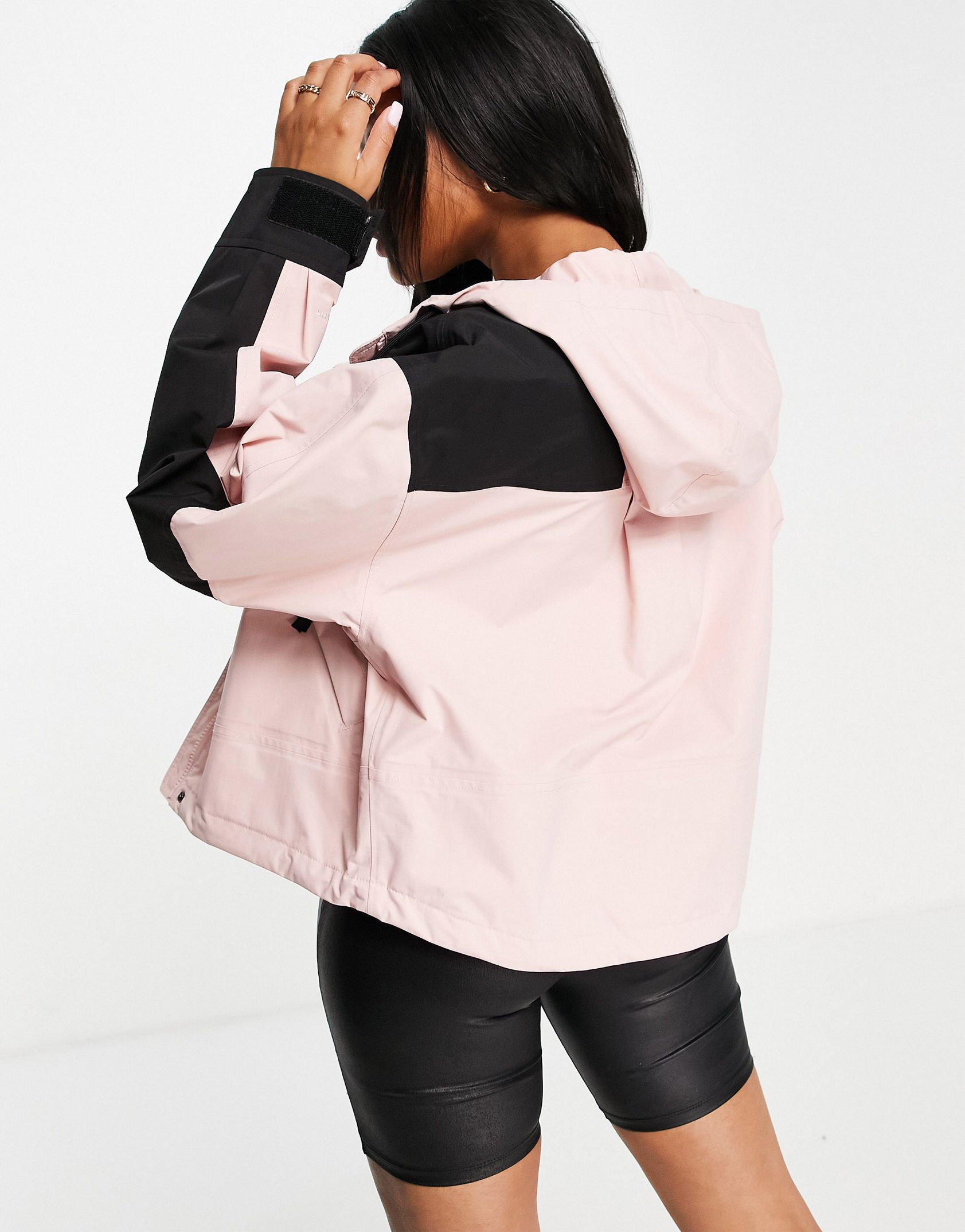 The North Face Reign On jacket in pink