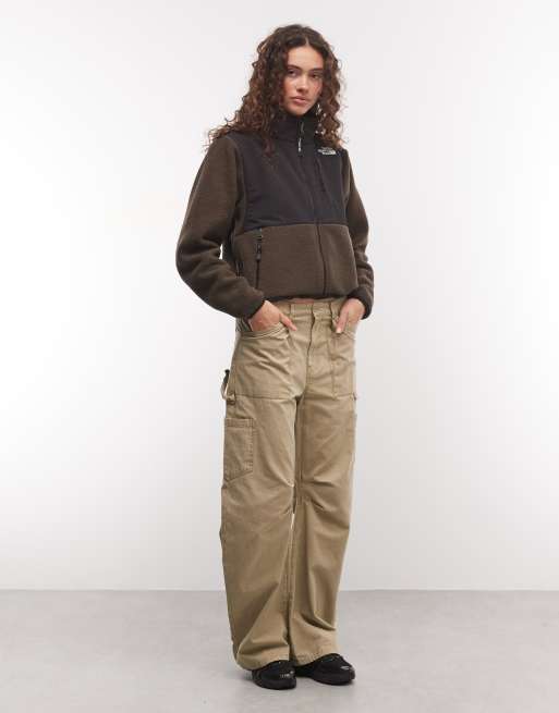 The North Face Retro Denali jack in bruin en zwart, 2 van 4