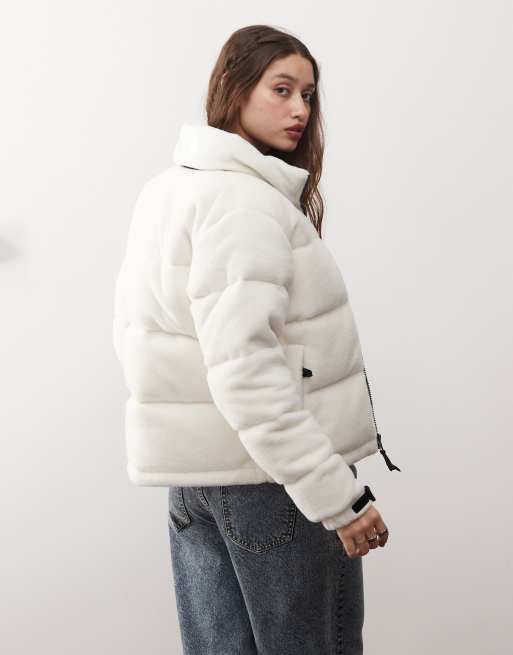 The North Face – Retro Nuptse – Gesteppte Fleecejacke in Wollweiß, 4 von 4