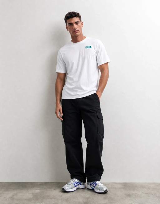 The North Face Retro Trail grafisk t-shirt i vitt, 8 av 10
